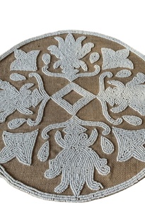 Mantel Individual de lino con cuentas de oro gris hecho a mano, mantel de mesa bordado personalizado, placa de cargador, suministro a granel elegante para exportaciones - Product Image 5