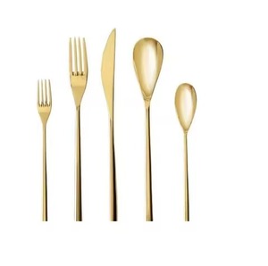 Ensemble de couverts en métal finition or contemporaine pour les banquets de mariage et la décoration de la salle à manger à domicile - Product Image 1