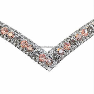 Lujo 3 filas de plata y cristales multicolores Diamante cadena hecha a mano forma de onda profunda cuero caballo frente banda en mazorca completa de gran tamaño - Product Image 3