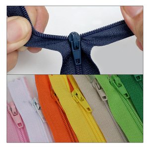 Fabricants 3 #   Fermeture éclair en nylon écologique à extrémité fermée, fermeture éclair en nylon pour vêtements de sport - Product Image 4