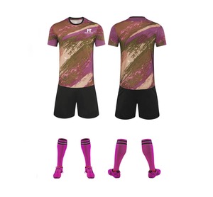 Vêtements de sport confortables pour hommes, uniforme de football 100% polyester, uniforme de football sur mesure pour hommes - Product Image 4