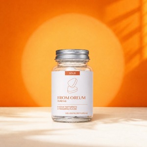 [FROM OREUM] Dentifrice solide de voyage saveur mandarine de Jeju, 60 comprimés, pour l'organisation des bagages et des articles de toilette en voyage - Product Image 1