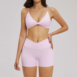 Ensemble de shorts de yoga respirants grande taille 2026 pour femme – Tenue de sport légère pour la gym et le fitness - Product Image 4