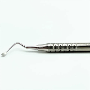 เครื่องมือขูดหินปูนแบบแมนนวล ยี่ห้อ Dental Lucas คุณภาพสูง ผลิตจากสแตนเลส ได้รับการรับรองมาตรฐาน CE สำหรับการทำความสะอาด การอุดฟัน และการผ่าตัดกระดูก รุ่น Bone Bridge Instruments - Product Image 3
