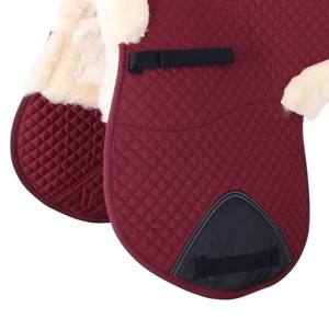 Tapis de selle professionnel de qualité supérieure pour chevaux de saut GP Western, en polaire respirant et matelassé, personnalisable, vente en gros pour l'équitation - Product Image 2