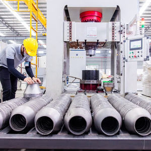 ข้อต่อข้อลดแบบไร้รอยต่อเชื่อมแบบไร้รอยต่อทำจากสเตนเลส B16.9 SA403 304 304L 316 316L แรงดันสูง - Product Image 3