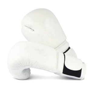 Guantes de Boxeo de Cuero Personalizados OEM de Alta Calidad al por Mayor, Tamaños 8oz y 12oz, con Diseño de Velcro, Ecológicos y de Secado Rápido para Exteriores - Product Image 6
