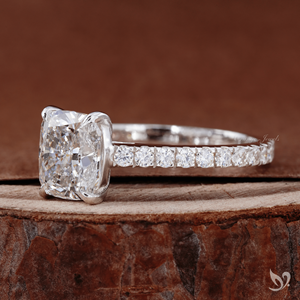 Anillo de compromiso con diamante de laboratorio de corte cojín alargado de 2 quilates, pavé de catedral, certificado IGI, oro blanco de 10K - Product Image 2