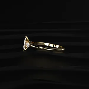 Bague en diamant marquise de qualité supérieure avec pierres latérales en forme de poire, bague en or blanc, clarté VS, acheter directement auprès d'un fournisseur indien - Product Image 4