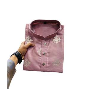 MODE PARBON SOIE MATE CUIVRE SÉQUENCE TRAVAIL HOMMES KURTA AVEC PYJAMA BÉBÉ ROSE - Product Image 1
