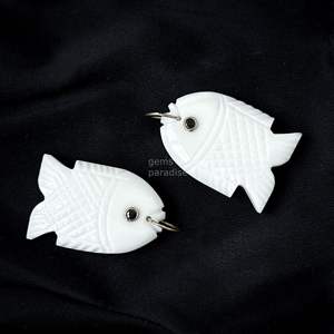 Colgante de pez de howlita AAA, collar de plata 925 hecho a mano con piedras preciosas, amuleto de cristal curativo tallado a mano, joyería de moda de lujo al por mayor - Product Image 5