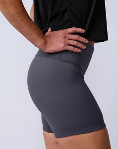 Shorts de yoga tricotés sur mesure pour femme, taille haute, couleur unie, respirants, brodés, effet ventre plat, coupe ample, style décontracté - Product Image 4
