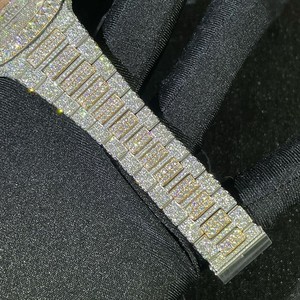 Relojes Clásicos Unisex Hechos a Mano con Diamantes Moissanite VVS1, Correa de Acero Inoxidable, Esfera Analógica Mecánica - Product Image 5