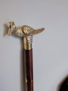 Bastón de Madera Elegante con Empuñadura de Latón con Diseño de Pájaro, Diseño Artesanal Antiguo, Ligero, de 36 Pulgadas, para Personas Mayores - Product Image 2