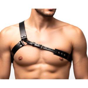 Arnés de Pecho de Cuero PU Negro de un Solo Hombro con Correa Cruzada Ajustable y Hebilla Metálica, Accesorio de Moda Punk Gótico Duradero - Product Image 1