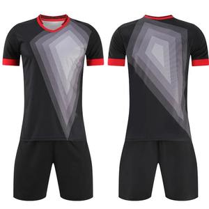 Conjunto de uniforme deportivo de fútbol para hombre, transpirable, de secado rápido, camiseta y pantalones cortos. - Product Image 4
