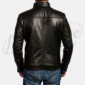 Veste en cuir véritable noire pour homme avec bandes de course beiges, veste de motard élégante, coupe ajustée, manteau d'hiver sportif en cuir véritable - Product Image 1