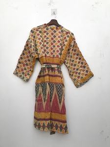 Nueva llegada indio hecho a mano viejo Kantha edredón Kimono chaqueta de invierno túnicas Kimono corto para mujer - Product Image 5