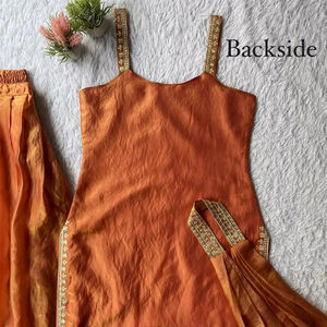 Ensemble ethnique festif trois pièces Zimmy Choo avec broderie sequinée, haut, pantalon palazzo et dupatta pour femmes, tailles M à XXL - Product Image 1