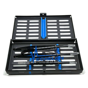 Ensemble d'instruments de micro-chirurgie en acier inoxydable Castroviejo 3 pièces : ciseaux droits, ciseaux courbes, porte-aiguille, forceps de ligature - Product Image 6
