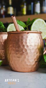 Juego de tazas icónicas Moscow Mule para presentación de cócteles, exportación a granel, marca privada y compradores globales de artículos de bar al por mayor - Product Image 3