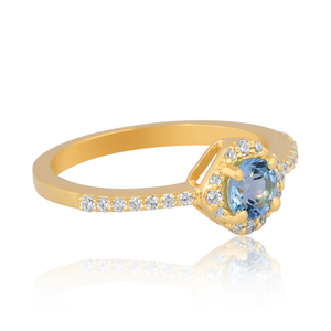 Anillo de Compromiso de Plata 925 Chapado en Oro Amarillo con Topacio Azul y Circonita Cúbica Engastada, Diseño Moderno para Mujer - Product Image 2