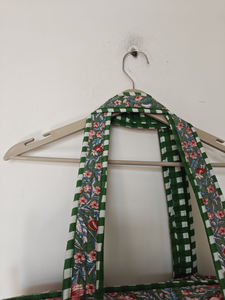 Sac de voyage matelassé en coton à imprimé floral vert, fermeture éclair, doubles poignées |   Sac de week-end unisexe léger 20-35L - Product Image 6