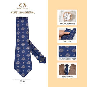 Corbata de hombre de seda pura de morera tejida en azul premium – Colección “Am Huong Dai Duong” CS8XDHS4 |   Colección Tinh Vu |   Vietnam - Product Image 2