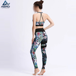 OEM Wholesale Rate Women Fitness Wear Dark Floral <b>Leaf</b> Pattern Athletic Workout Apparel High Support Running Yoga Activewear Bra - Product Image 3