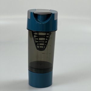 กระบอกน้ำกันน้ำขนาด 600 มล. เป็นมิตรกับสิ่งแวดล้อม ใช้ซ้ำได้ พร้อมที่กรองชาในตัว สำหรับออกกำลังกาย ตั้งแคมป์ เล่นกีฬา ดีไซน์มินิมอล ฝาเกลียวแบบขันมือ - Product Image 1