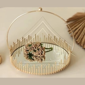 Plateau miroir rond élégant en fil de fer doré, organisateur de parfums et de maquillage, plateau de service décoratif pour hôtel et salon - Product Image 1