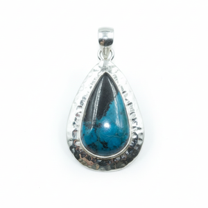 Colgante Grande de Crisocola Azul en Forma de Lágrima, Plata de Ley 925, Marco Martillado, Joyería Artesanal, Oro Rosa, Oro Amarillo - Product Image 4