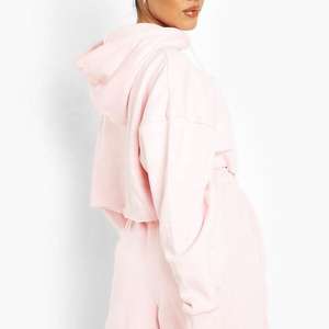 Sweat-shirt à capuche court rose pâle pour femme, décontracté, à manches longues, avec cordon de serrage - Product Image 3