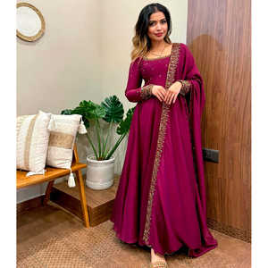 Hermoso vestido de fiesta para mujer con elegante conjunto Dupatta Premium - Product Image 1