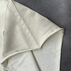 เสื้อยืดโอเวอร์ไซส์สไตล์วินเทจ น้ำหนัก 300 กรัม แบบสั่งทำพิเศษ พร้อมลายพิมพ์ 3 มิติ ทรงหลวม ตัดเย็บแบบครอป สีดำ/ขาว ดีไซน์ทำสีซีด ผ้าฝ้าย 100% - Product Image 3