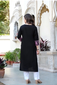 Kurta Droit Brodé en Pur Coton pour Femme KV (Plusieurs Couleurs) - Product Image 3