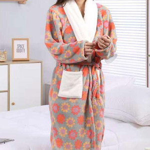 Affordable Unisex Bath Robe Custom Made Soft Comfortable Spa Robe For <b>Men</b> Women Hotel And Home Wholesale - Product Image 1