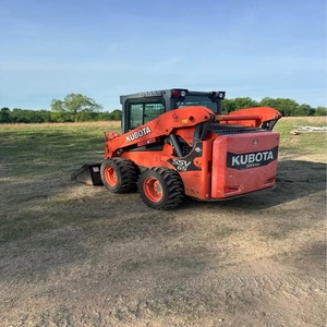 Chargeuse compacte Kubota SSV65 avec des performances puissantes pour les travaux d'excavation, de terrassement et les projets commerciaux - Product Image 3