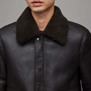 Veste en cuir mat streetwear avec col en fourrure Byron, vêtements d'hiver, logo et couleur personnalisés, boutons pression et fermeture éclair, vestes en cuir véritable - Product Image 5