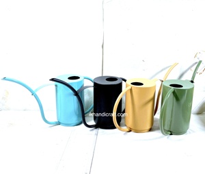 Regadera Ecológica de Hierro con Recubrimiento en Polvo de Alta Calidad, Diseño Único y Elegante, Color Marfil, Capacidad de 1.3L - Product Image 3