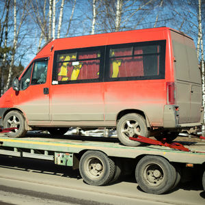 Corde de remorquage robuste Roadpower, sangle de récupération durable de 5 m avec boucles renforcées, idéale pour les véhicules tout-terrain, les voitures et les camions - Product Image 4