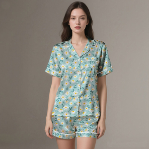Bata de satén de seda suave y transpirable de alta calidad para mujer, servicio OEM, color personalizado, ropa de dormir de manga larga, secado rápido, para verano - Product Image 3