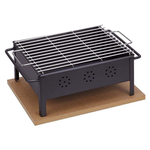 Elegante parrilla de hierro antigua con detalles elegantes para una experiencia de asado al aire libre en un jardín rústico. - Product Image 4