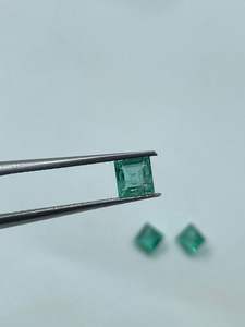 Esmeralda Verde Natural, Corte Cojín, 0.94 Quilates, 4MM, para Joyería - Product Image 6
