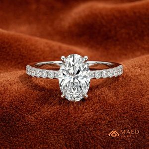 Anillo de Plata 925 Chapado en Oro con Moissanita de Corte Ovalado de Lujo, Engaste de Garras, para Compromiso, Boda, Aniversario, Regalo para Mujer - Product Image 4