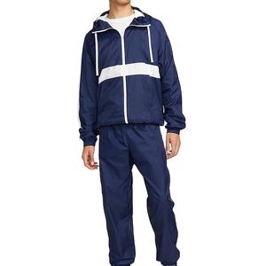 Compra conjuntos de pantalones cortos rompevientos con etiqueta personalizada para hombre, ropa informal de poliéster pesado, trajes cortos cortavientos de invierno de nuevo diseño 2026 - Product Image 1