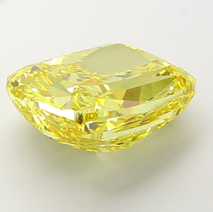 Diamant de laboratoire IGI certifié 10,06 ct, jaune vif fantaisie, taille coussin longue, VS2, pour joaillerie fine - Product Image 3