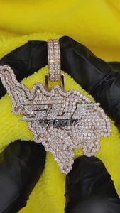 Colgante Hip Hop Personalizado con Moissanita Iced Out, Oro Rosa de Dos Tonos, Plata de Ley 925, Corte Brillante Redondo, Letra Escrita, Amuleto Musical - Product Image 4