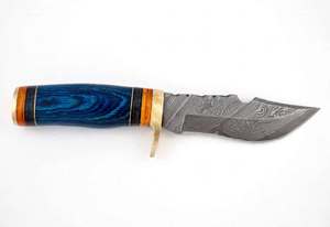 Cuchillo utilitario artesanal de hoja fija de acero de Damasco con mango de Pakkawood azul y guardacuchillo de latón, herramienta de campo DIY y OEM - Product Image 6