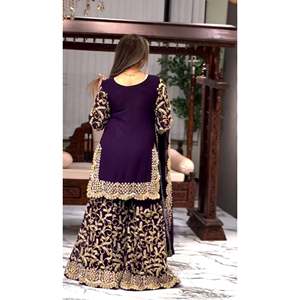 Beau haut pour femme-ensemble Gharara et Dupatta avec travail de séquence de broderie lourde - Product Image 2